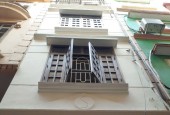 Cho thuê nhà Vũ Thạnh, Hào Nam, Đống Đa. DT 30m2, 4 tầng, 2 ngủ, 3 WC, 8.5 Triệu